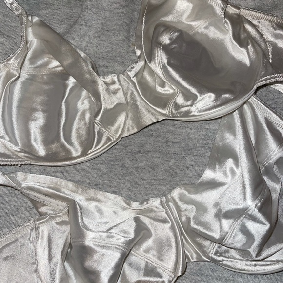 Second skin satin bra - Picture 3 of 5
